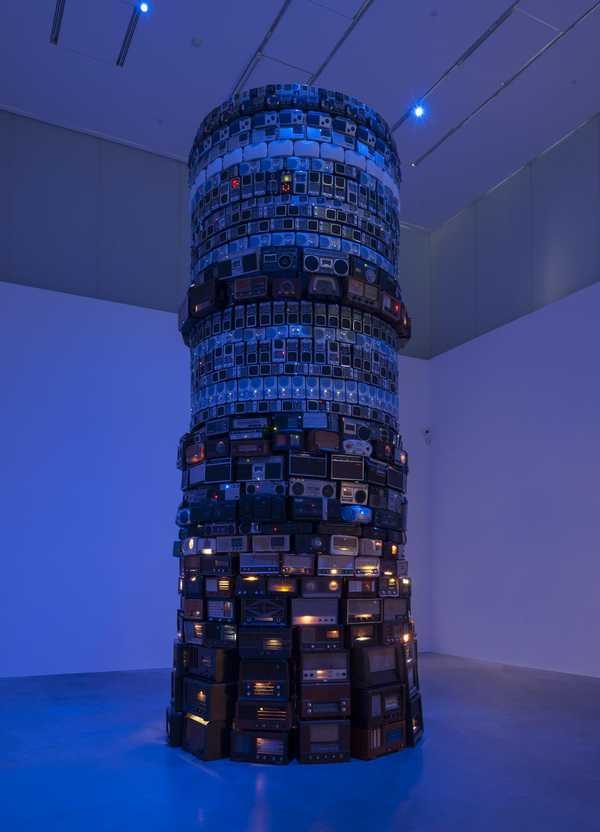 Cildo Meireles. Babel.