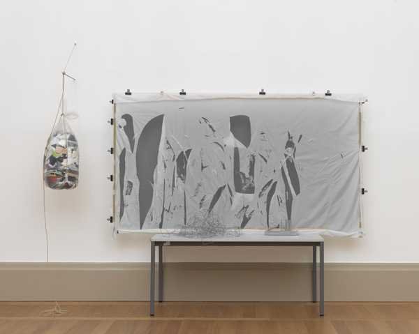 Gustav Metzger, Recreation of First Public Demonstration of Auto-Destructive Art: tấm nylon căng khung bị axit ăn thủng thành những lỗ loang