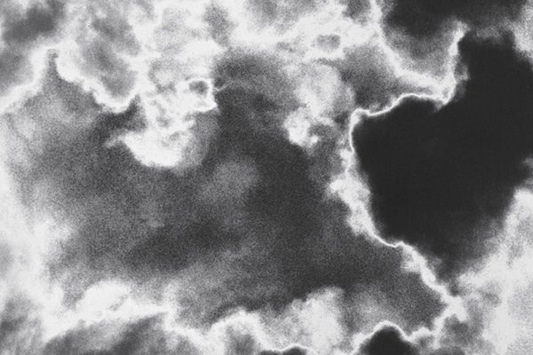 リサ・オッペンハイム「Smoke」