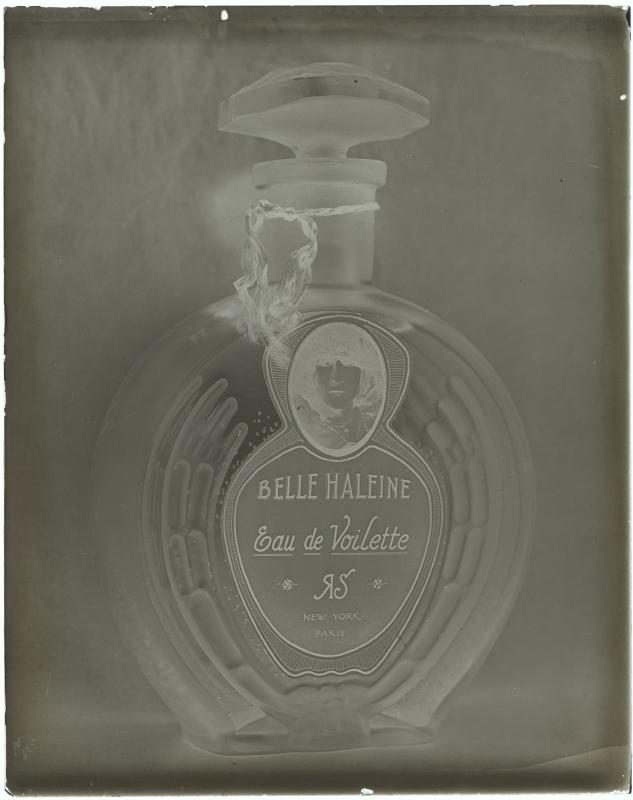 マルセル・デュシャン「Belle Haleine, Eau de Voilette」