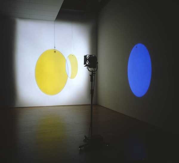 Olafur Eliasson. Yellow versus Purple.