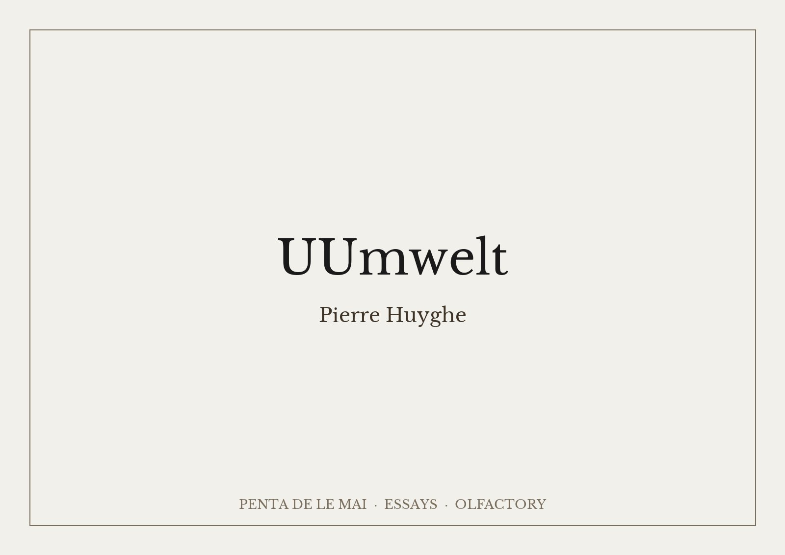 Pierre Huyghe, UUmwelt: màn LED lớn chiếu hình ảnh biến đổi do mạng nơ ron tạo ra, tường phòng trưng bày bị chà nhám