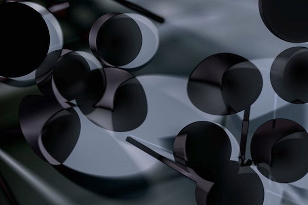 Thomas Ruff, Photograms: bản in khổ lớn những đường xoắn và dải sáng trong suốt trên nền màu, tạo từ phòng tối ảo