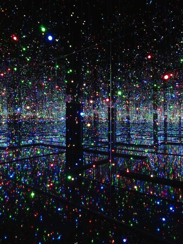 Yayoi Kusama. Infinity Mirrored Room: Filled with the Brilliance of Life.